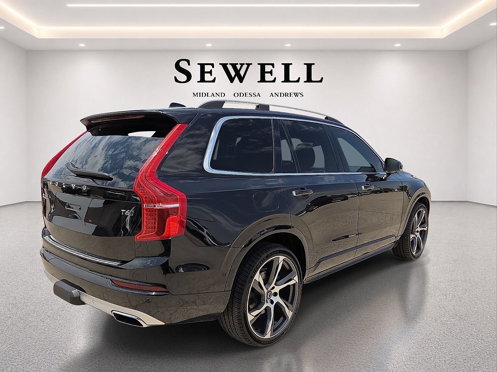 Used 2019 Volvo XC90 T6 Momentum AWD/4WD image 4