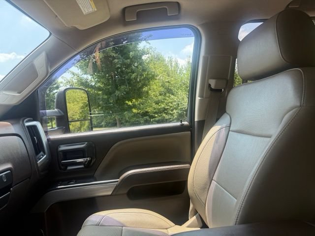 Used 2015 Chevrolet Silverado 2500 LTZ w/ Duramax Plus Package AWD/4WD image 18
