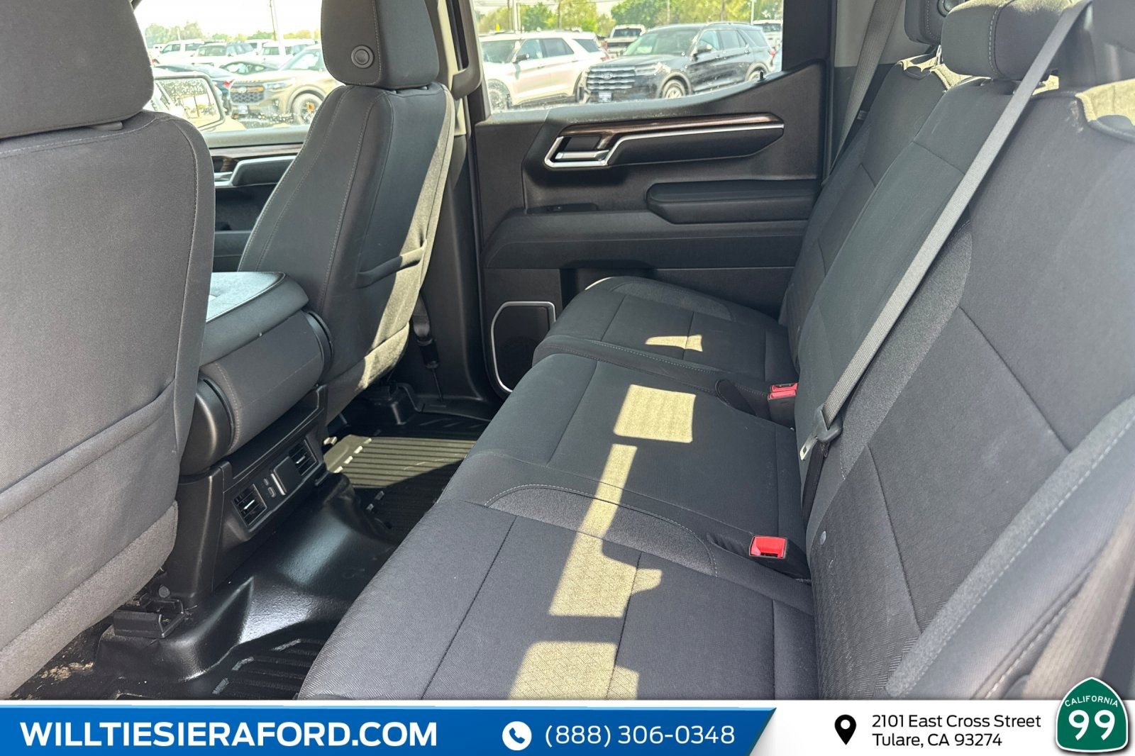Used 2025 Chevrolet Silverado 1500 LT w/ Safety Package AWD/4WD image 10