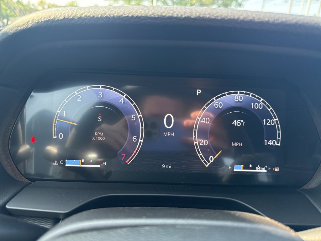 New 2025 Jeep Grand Cherokee Altitude image 26