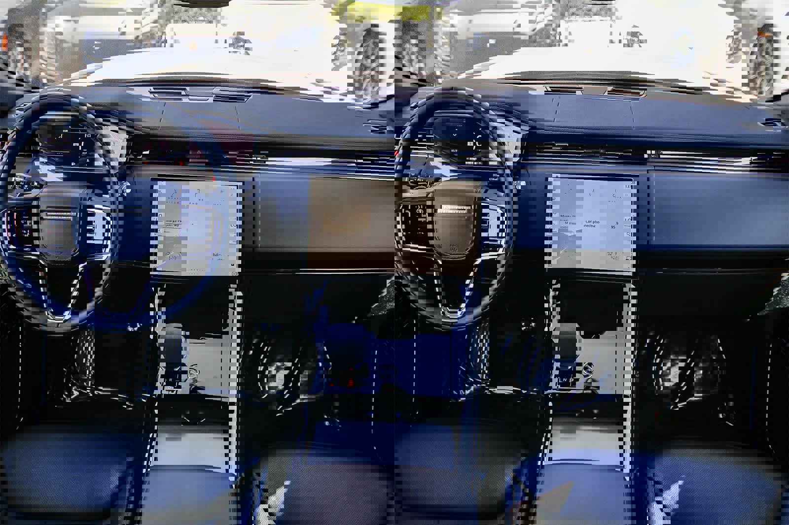 New 2026 Land Rover Range Rover Sport SE image 12