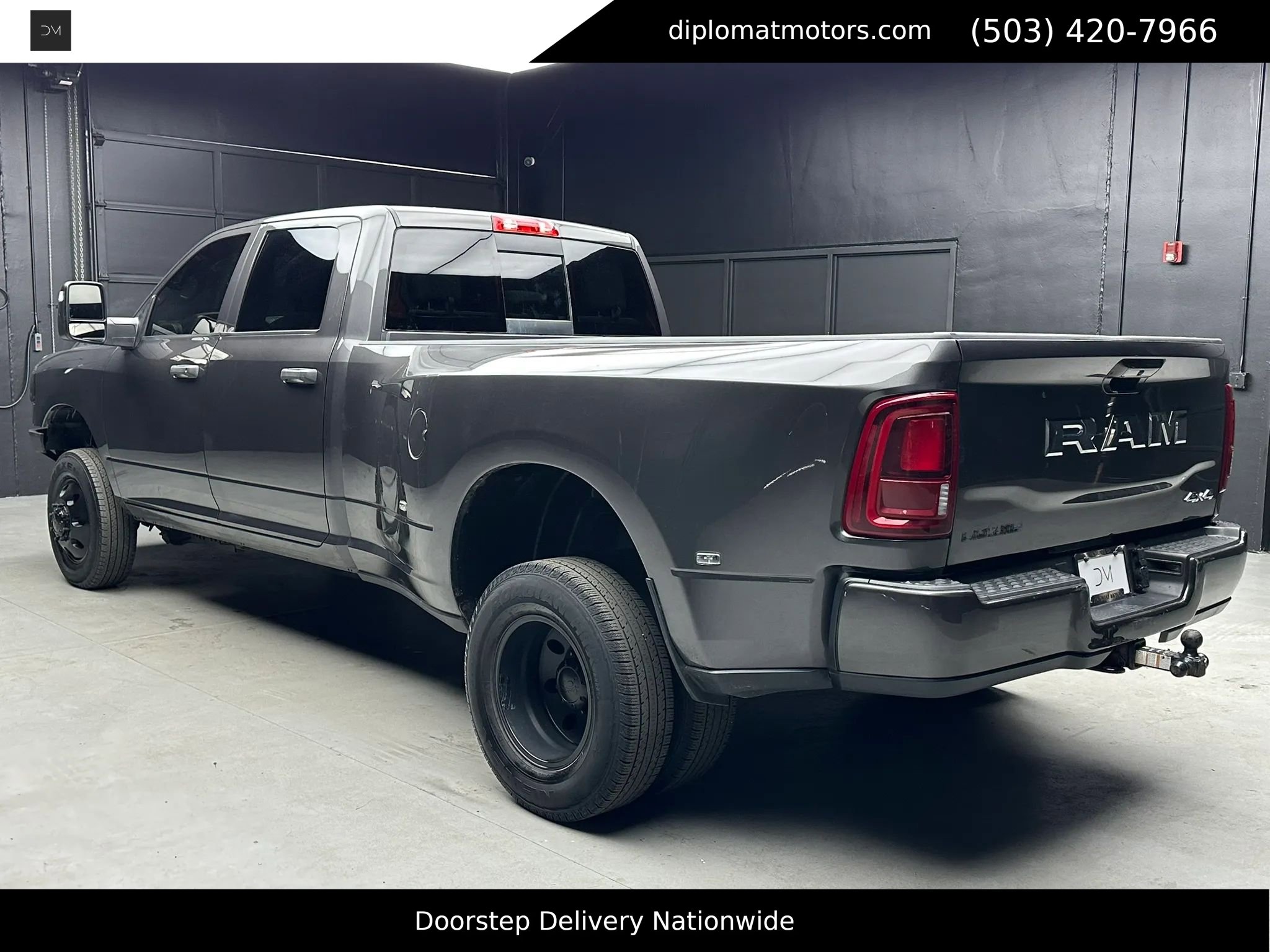 Used 2024 RAM 3500 Tradesman w/ Chrome Appearance Group image 5