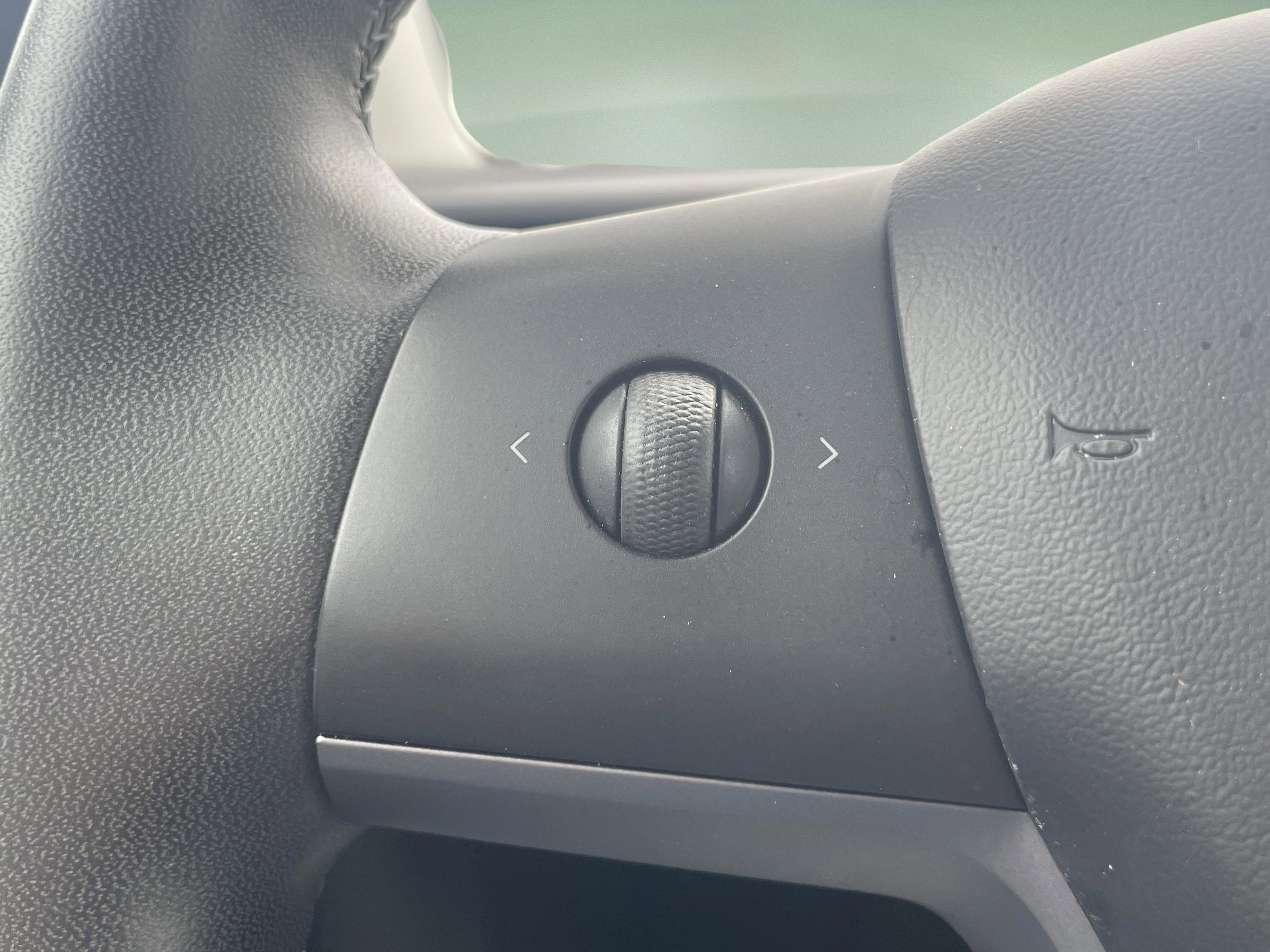 Used 2020 Tesla Model Y Performance image 14