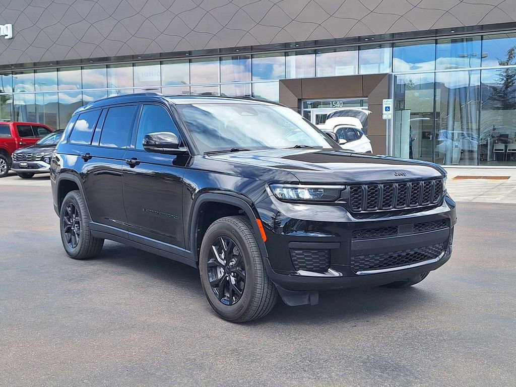 Used 2024 Jeep Grand Cherokee L Laredo AWD/4WD image 1