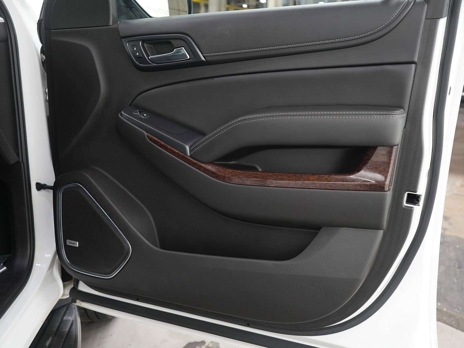 Used 2017 GMC Yukon XL SLT image 11