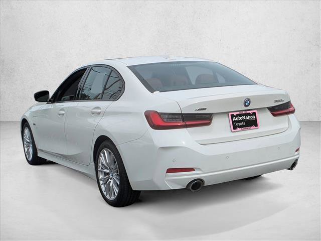 Used 2023 BMW 330e xDrive w/ Premium Package image 5