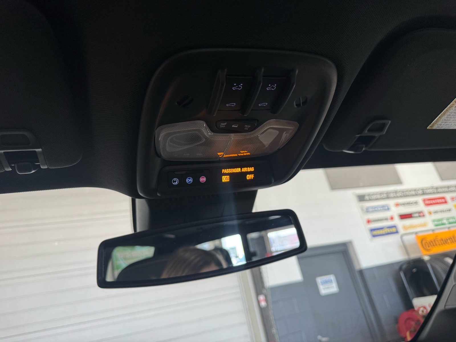 Used 2025 GMC Canyon Denali image 22