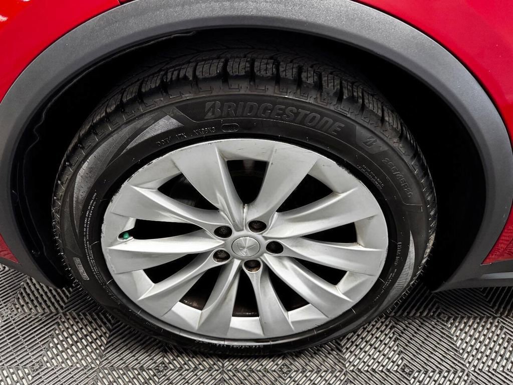 Used 2017 Tesla Model X 75D image 21