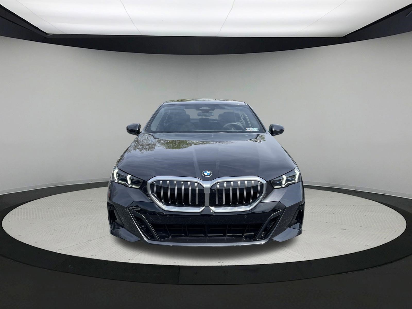 Certified 2026 BMW 530i xDrive w/ M Sport Package AWD/4WD image 2