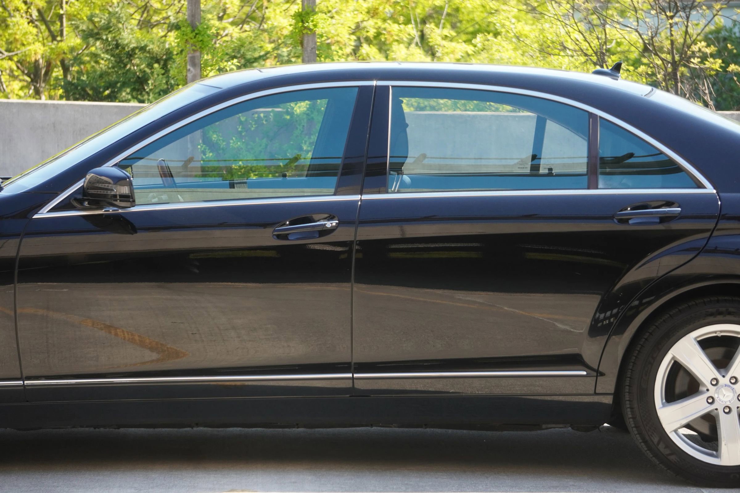 Used 2010 Mercedes-Benz S 550 4MATIC image 31