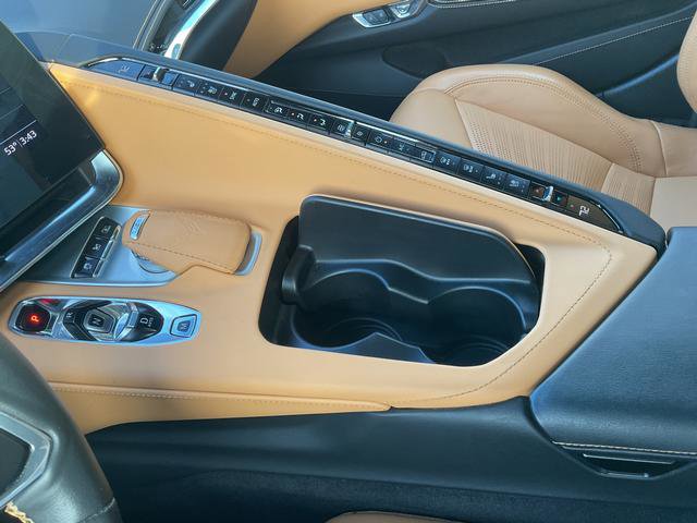 Used 2020 Chevrolet Corvette Stingray 2LT w/ 2LT Preferred Equipment Group image 17