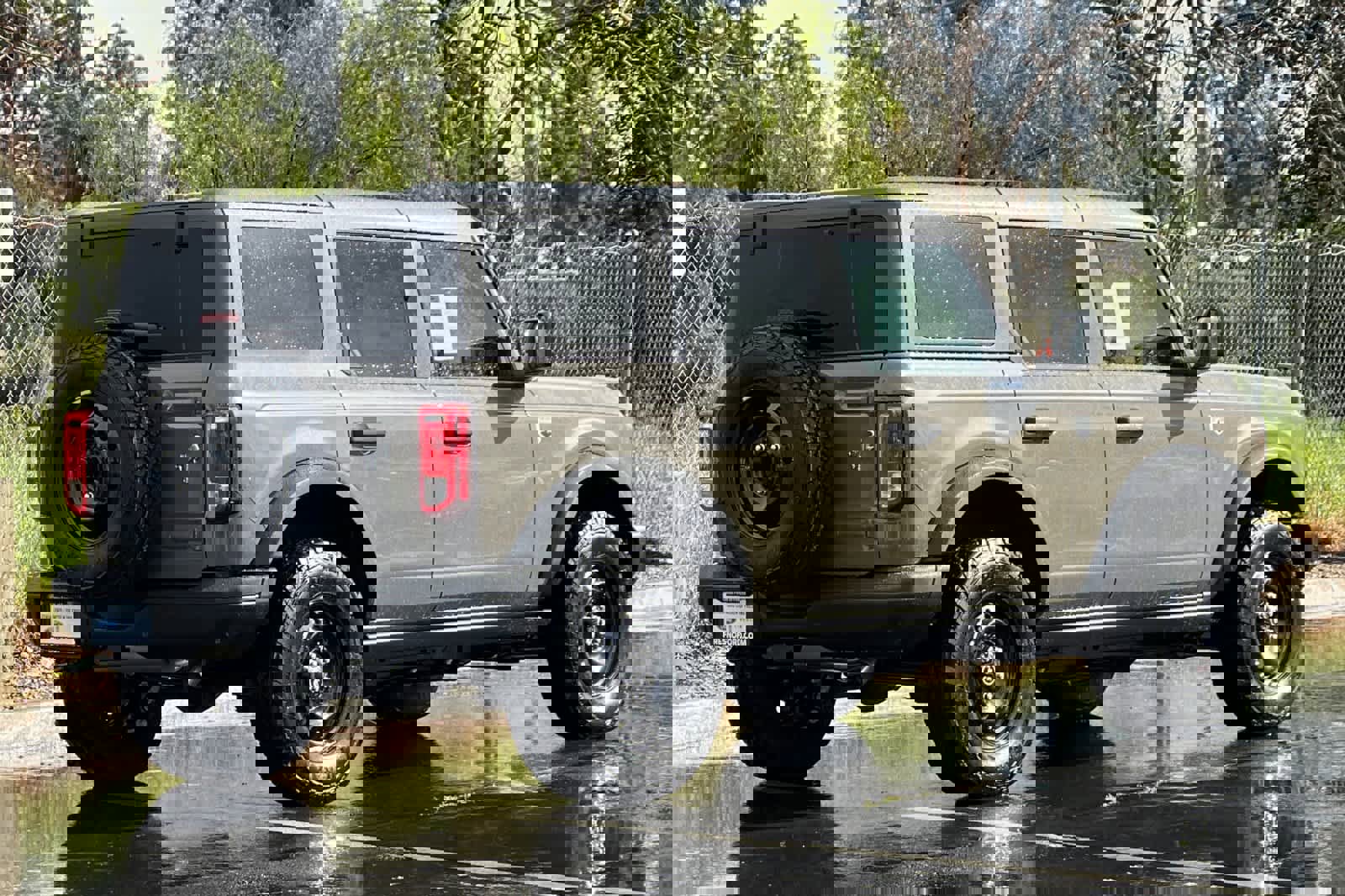 New 2026 Ford Bronco Big Bend w/ Black Diamond Package video 2