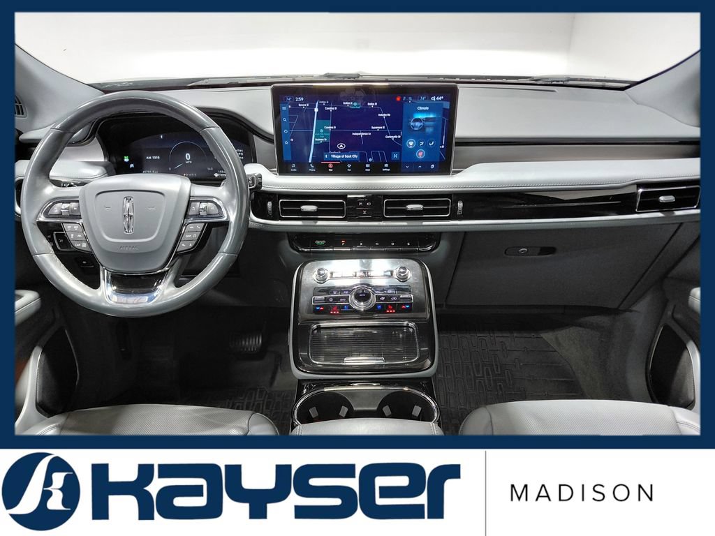 Used 2022 Lincoln Nautilus Reserve w/ Equipment Group 201A AWD/4WD image 2