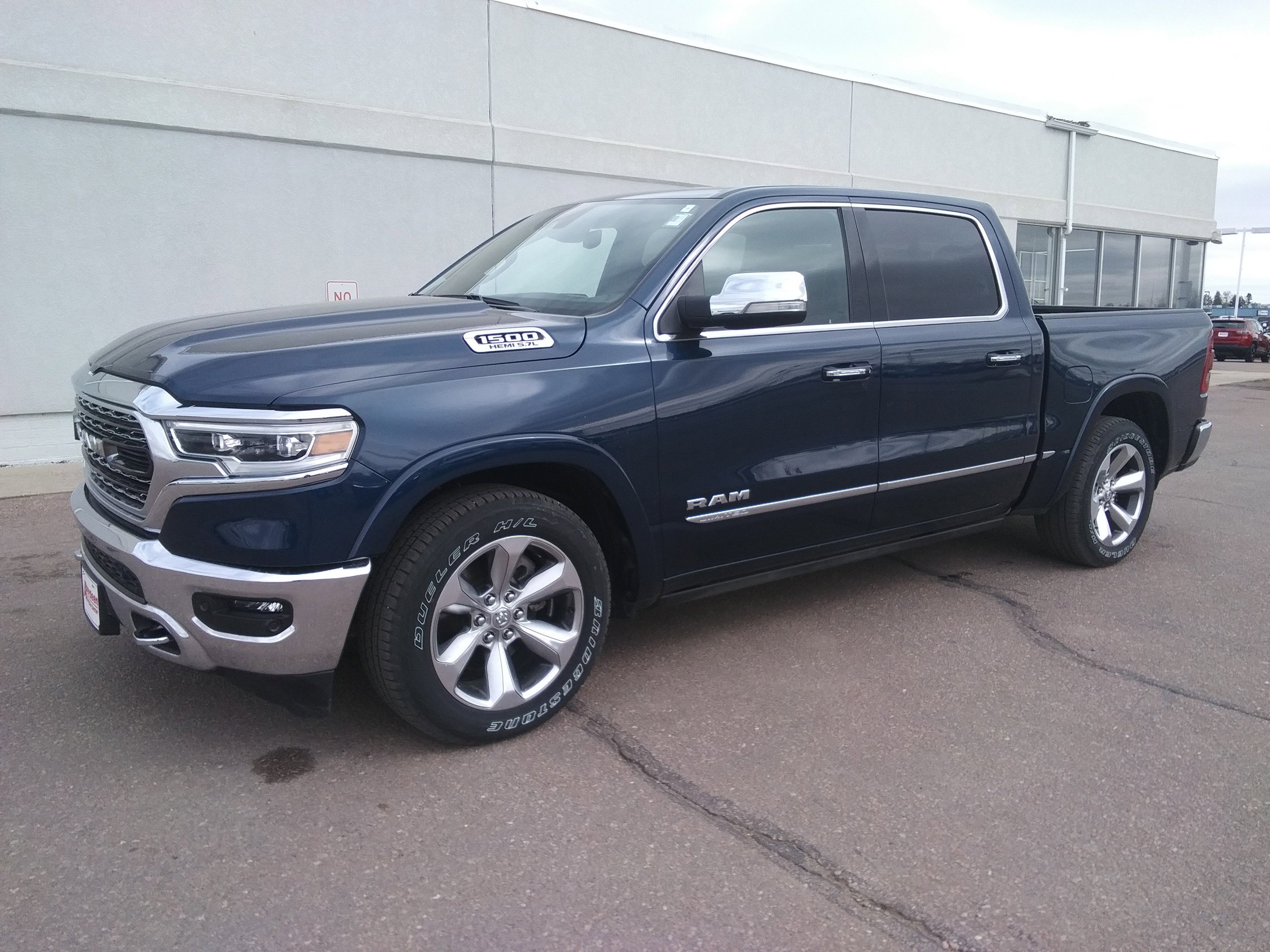 Used 2022 RAM 1500 Limited image 2
