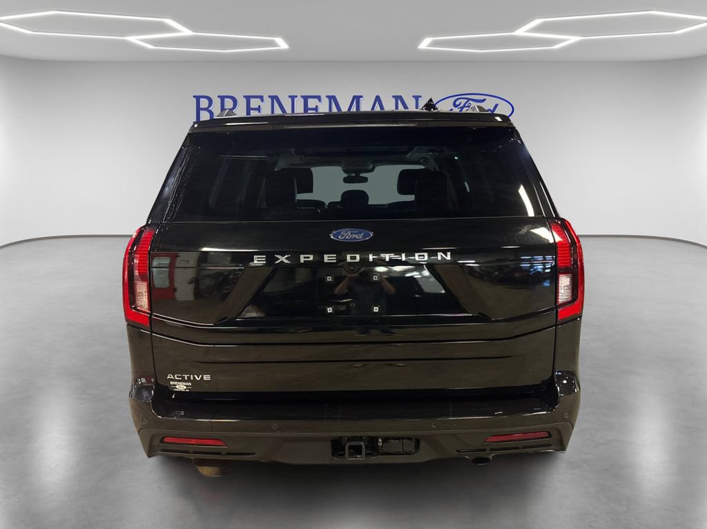 Certified 2025 Ford Expedition Active AWD/4WD image 7