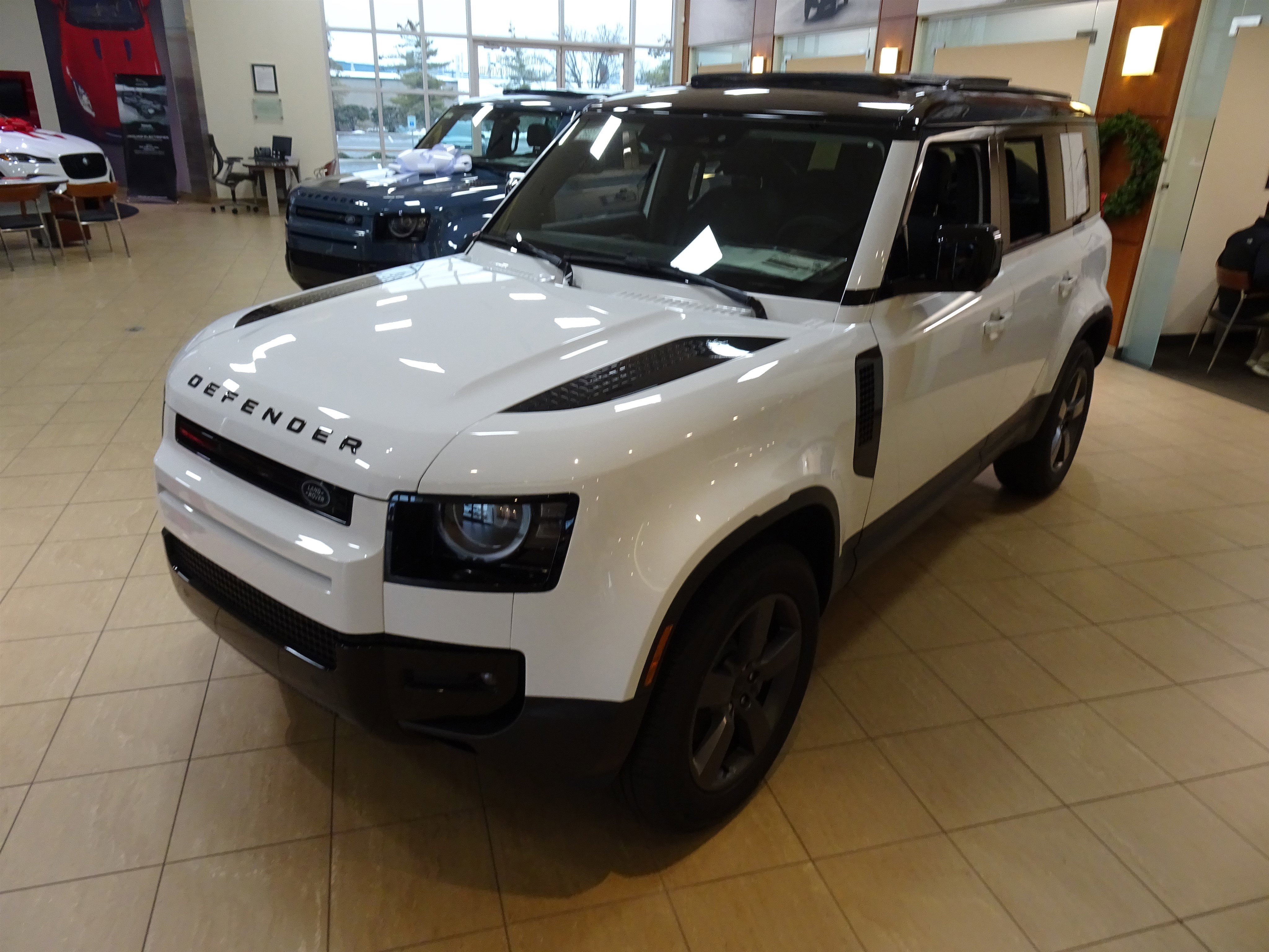 New 2026 Land Rover Defender 110 S image 31