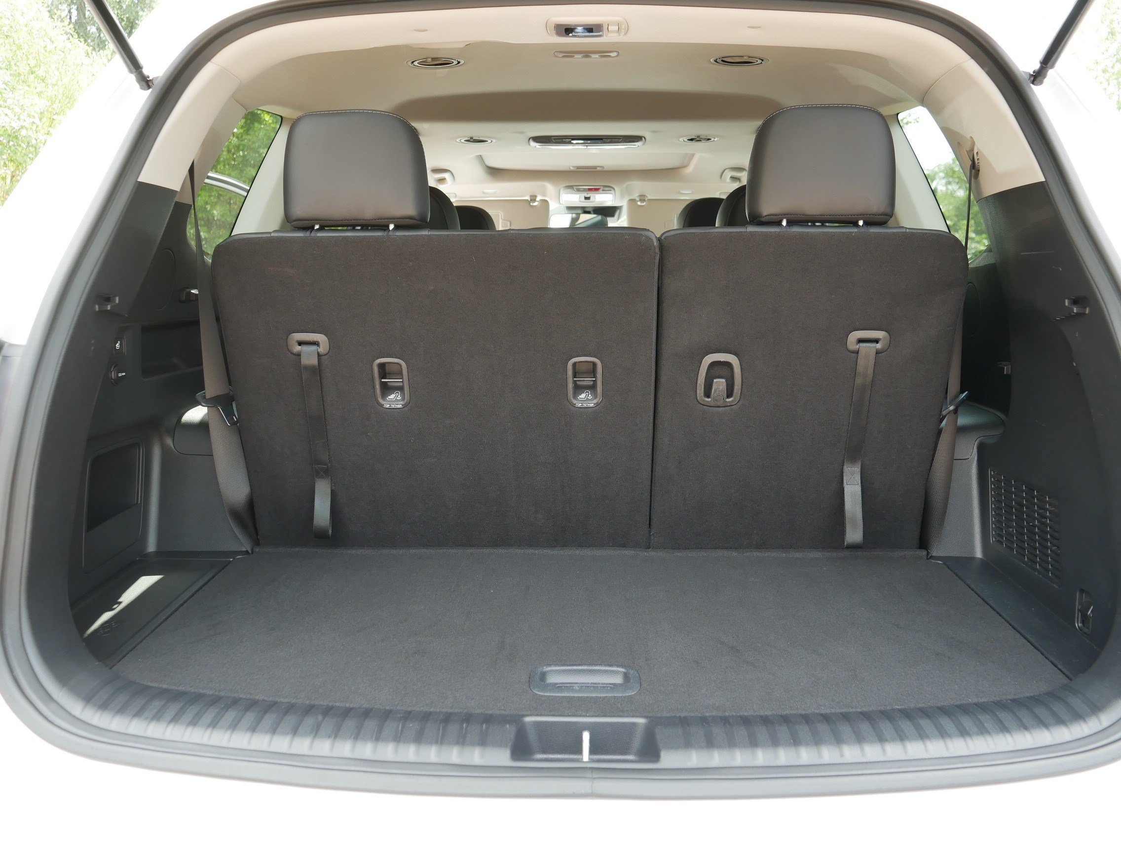 Certified 2024 Kia Telluride S w/ S Sunroof Package AWD/4WD image 18