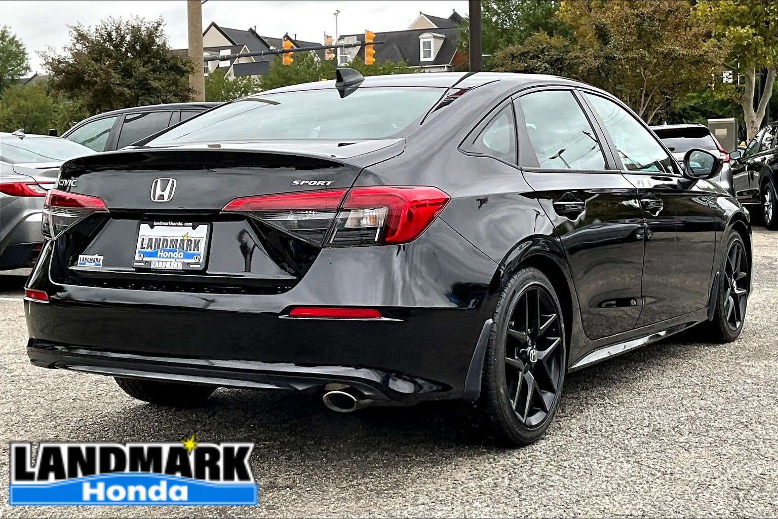 Used 2022 Honda Civic Sport image 2