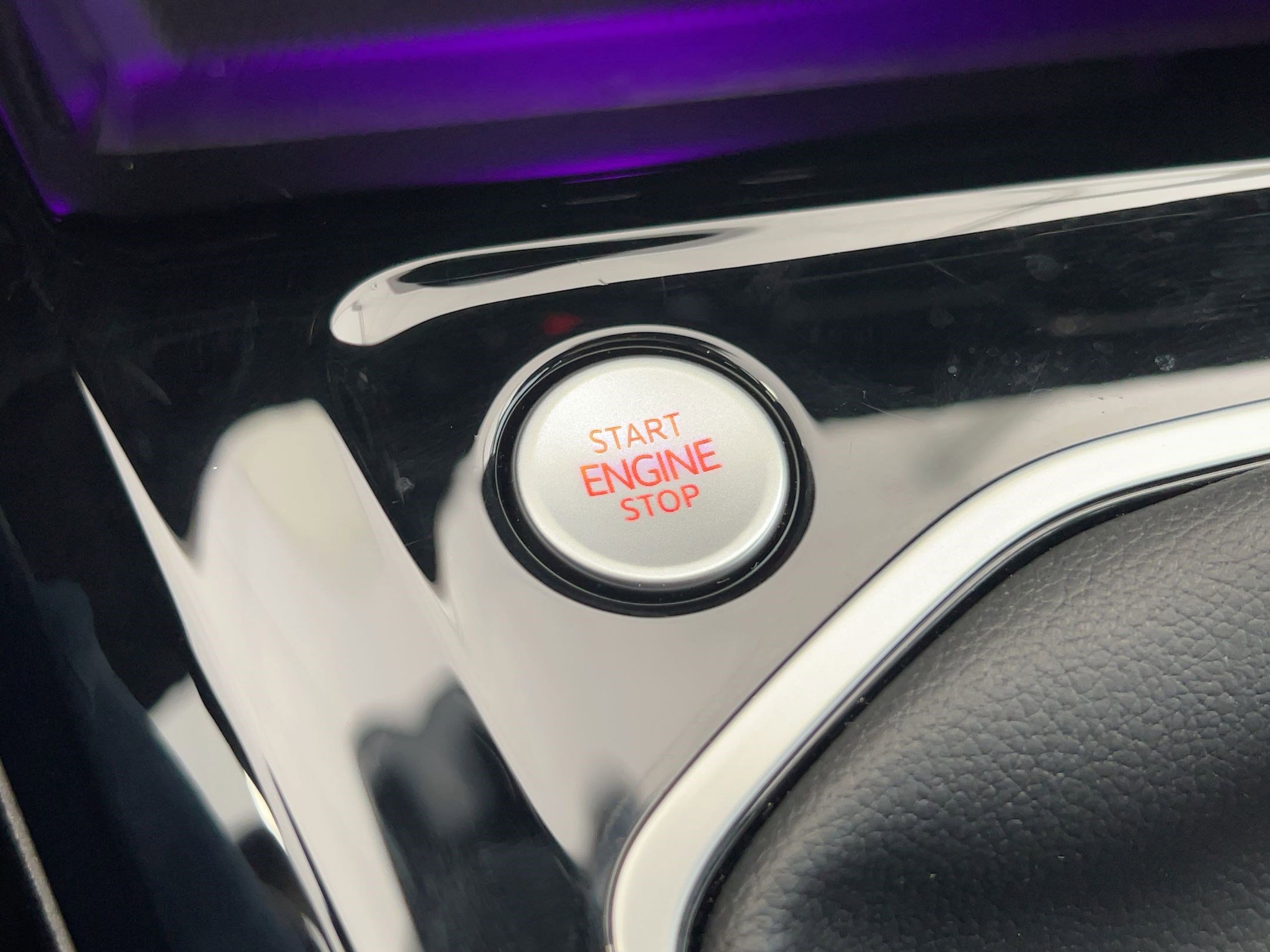 Certified 2024 Volkswagen GTI SE image 27