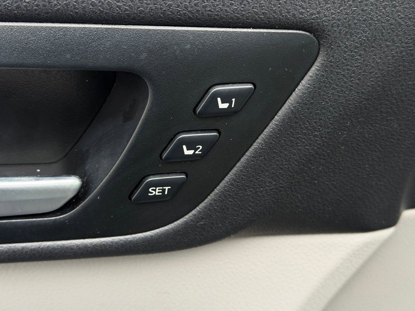 Used 2015 Toyota Highlander Limited Platinum image 20