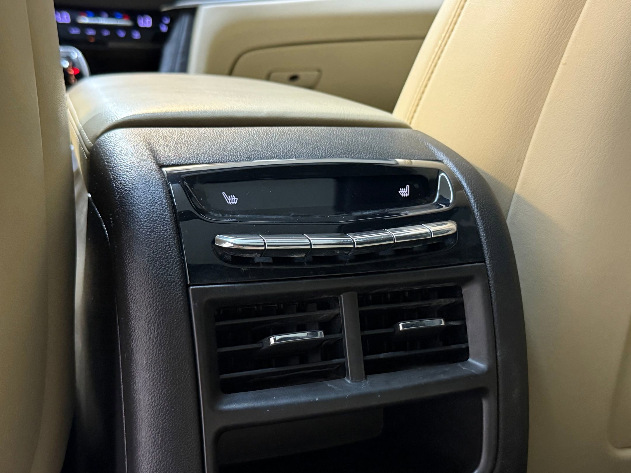 Used 2018 Cadillac XT5 Premium Luxury image 44