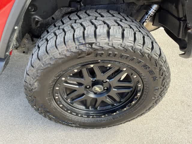 Used 2022 Jeep Wrangler Unlimited Sahara AWD/4WD image 12