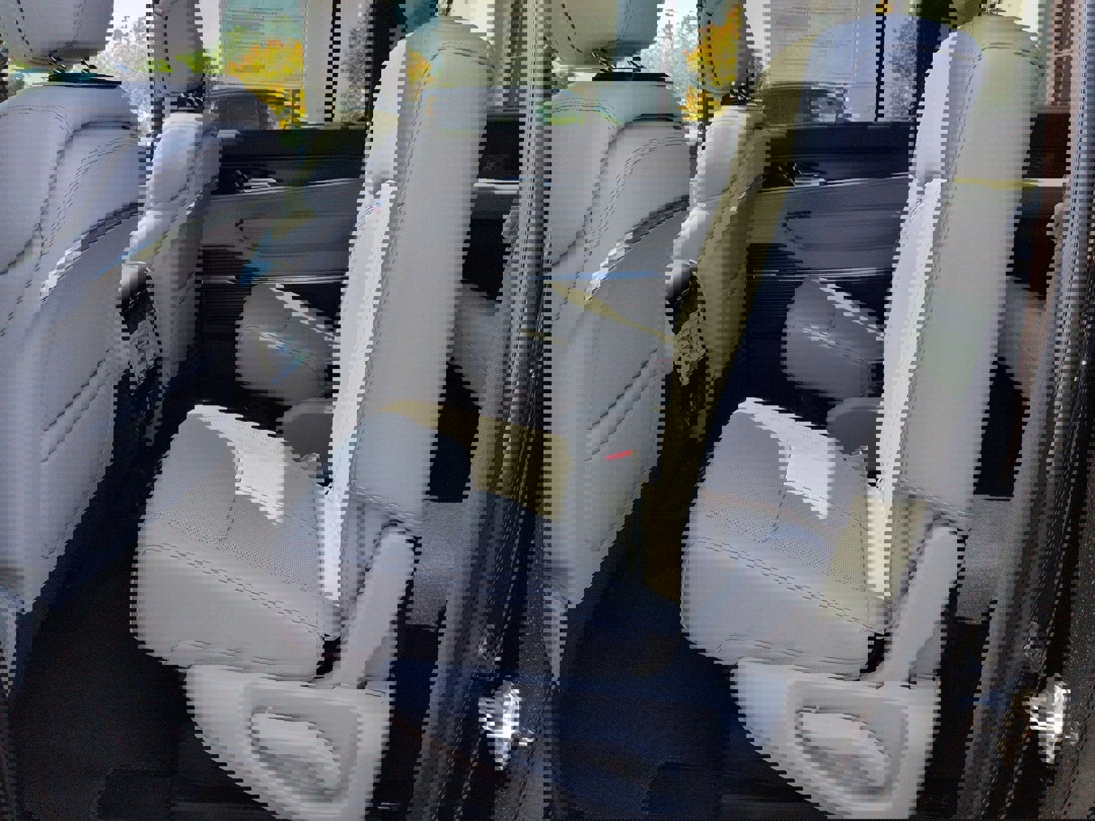 New 2026 Jeep Grand Wagoneer Summit w/ Premium Group III image 21