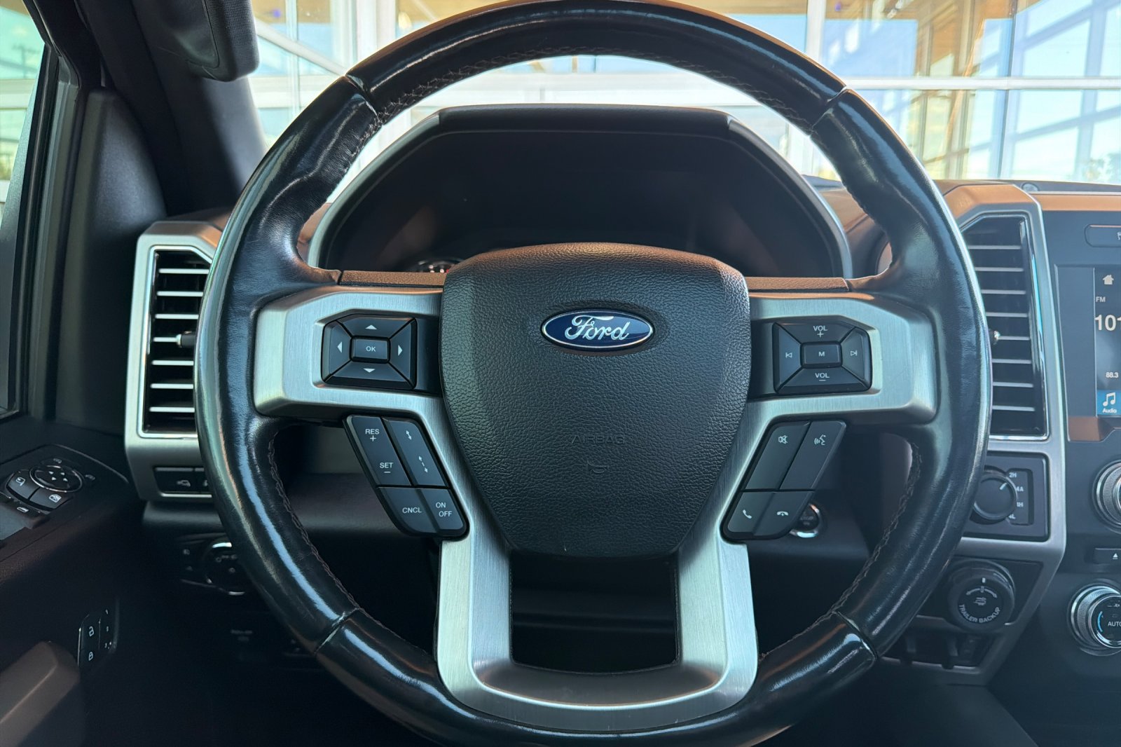 Used 2018 Ford F150 Platinum w/ Technology Package AWD/4WD image 24