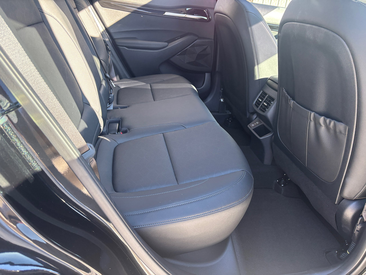 Used 2024 Kia Seltos SX w/ SX Sunroof Package image 14