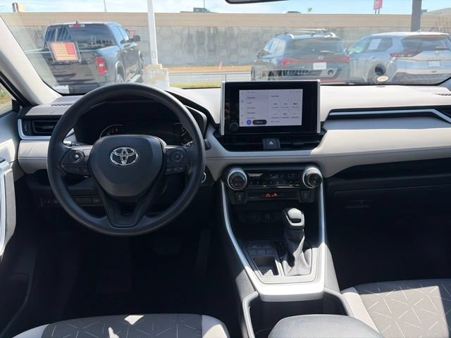 Used 2025 Toyota RAV4 XLE w/ Convenience Package FWD image 16