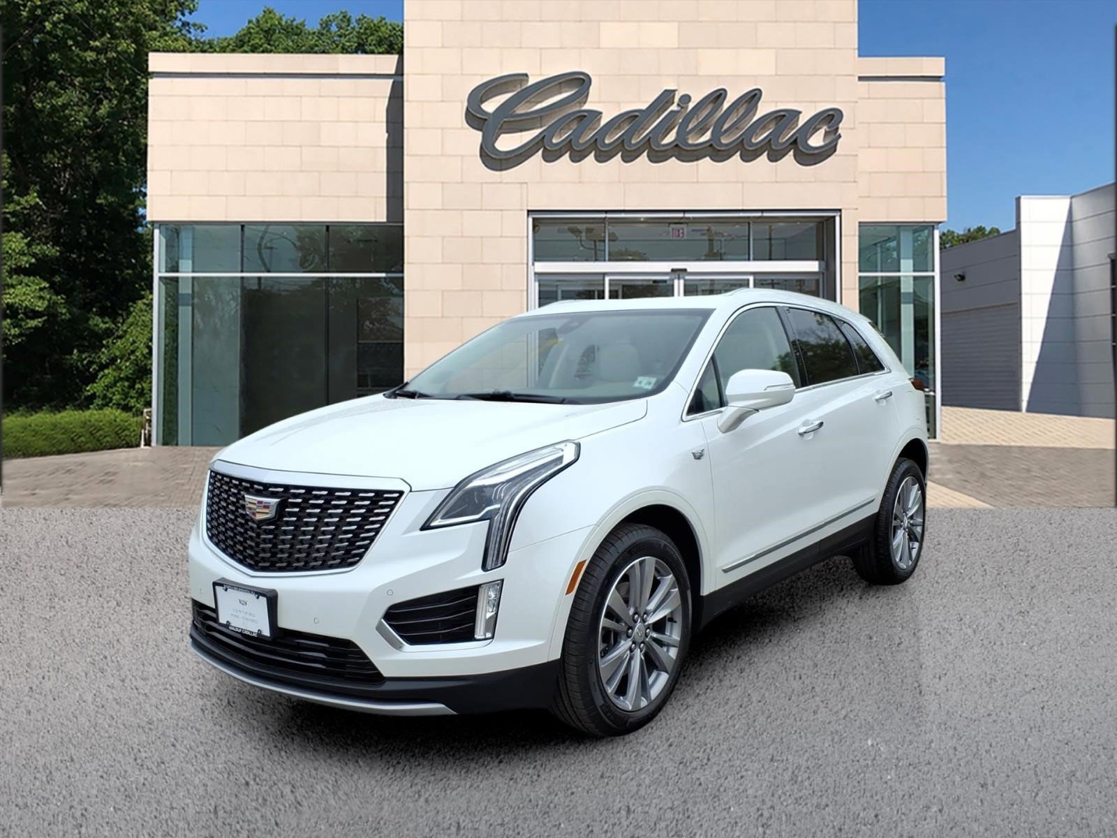 Certified 2023 Cadillac XT5 Premium Luxury AWD/4WD image 1