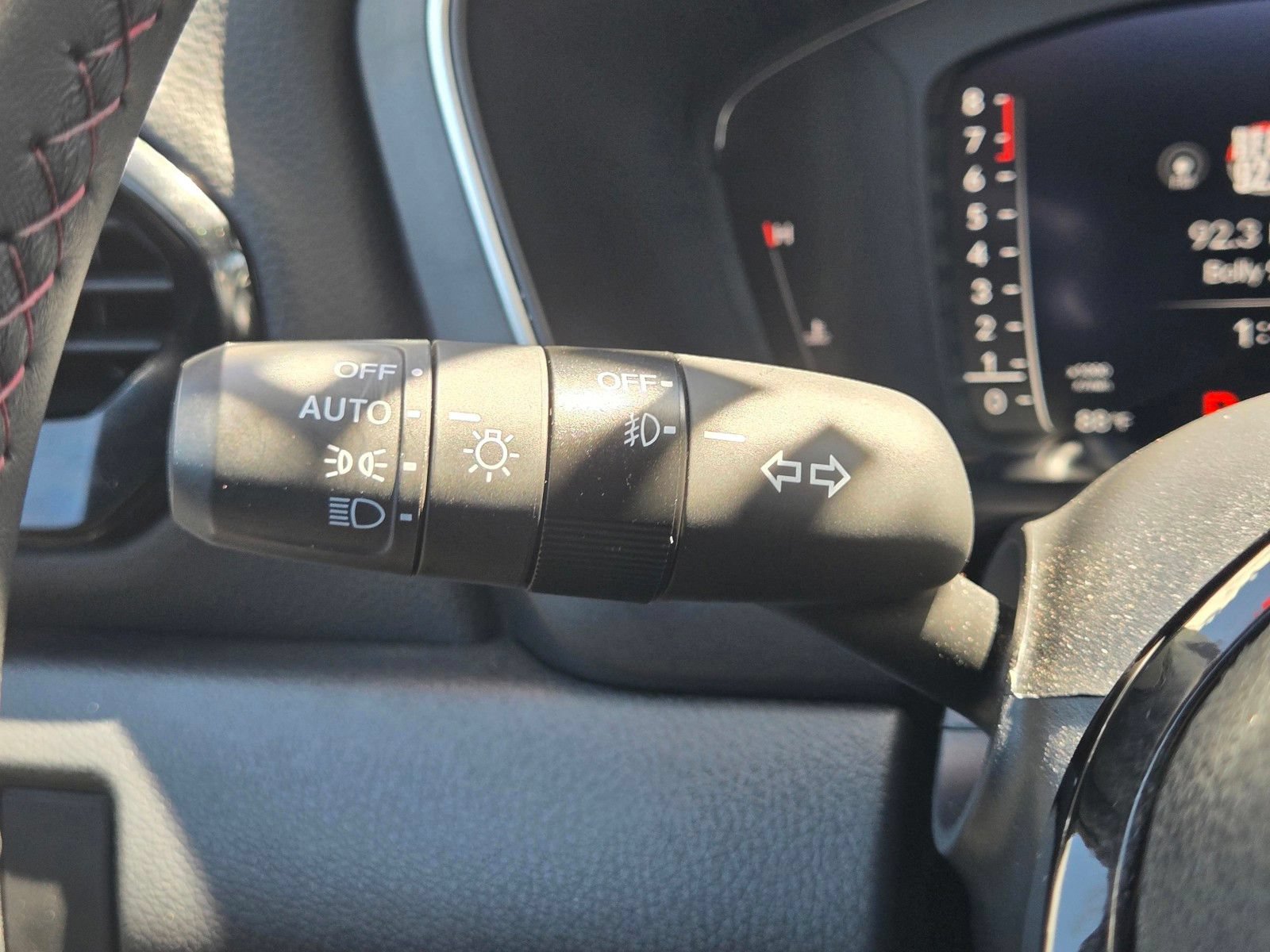 Certified 2025 Honda Pilot Black Edition image 24