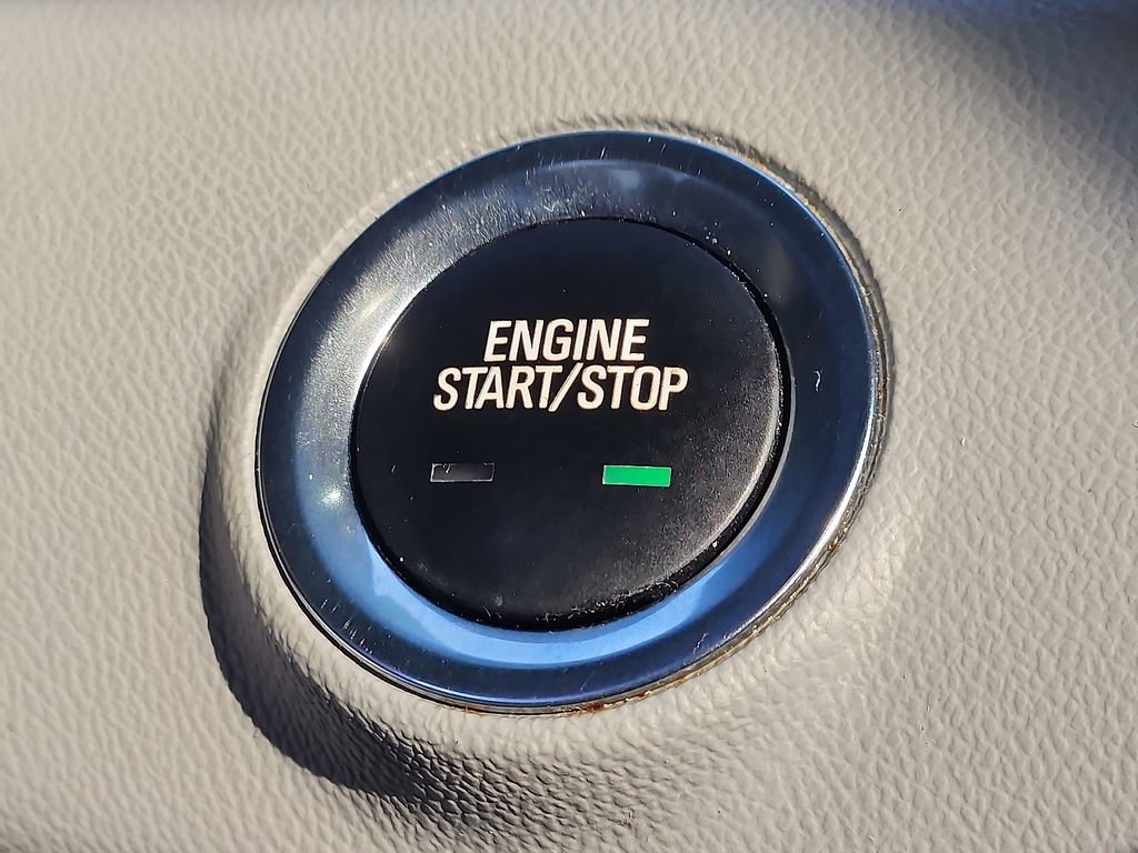 Used 2023 GMC Terrain SLT image 22