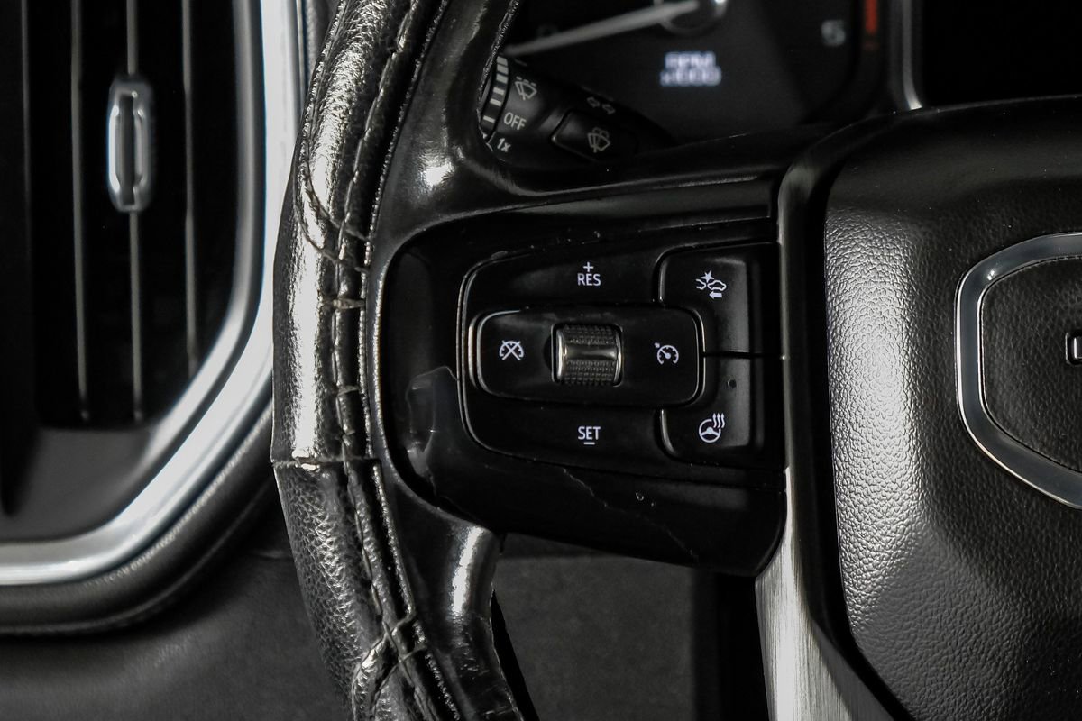 Used 2020 GMC Sierra 2500 Denali w/ Technology Package AWD/4WD image 17