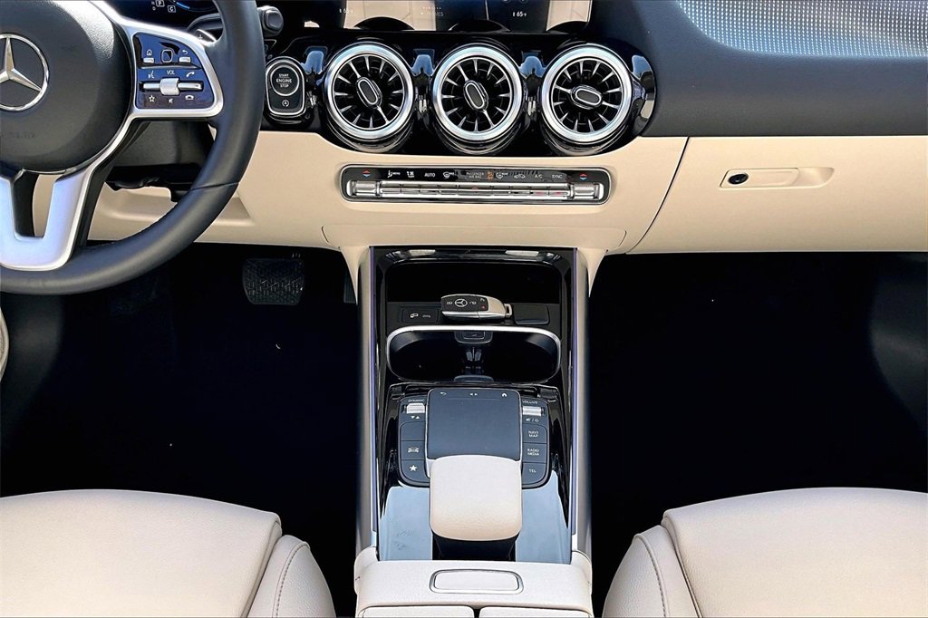 Certified 2022 Mercedes-Benz GLA 250 4MATIC image 24