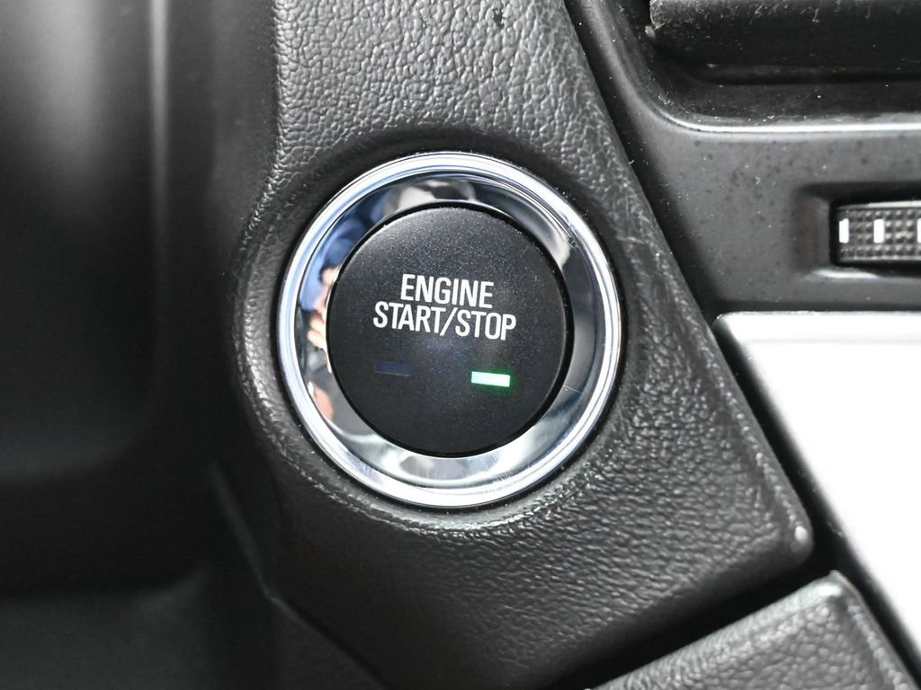 Used 2018 Chevrolet Suburban LT image 37