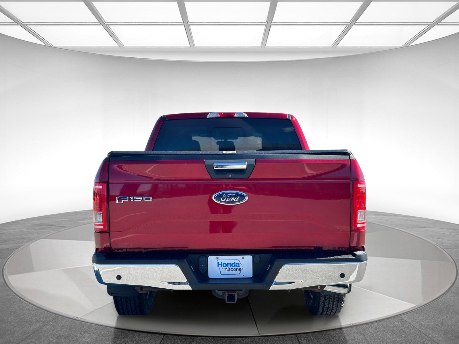 Used 2015 Ford F150 XLT w/ Equipment Group 302A Luxury image 4