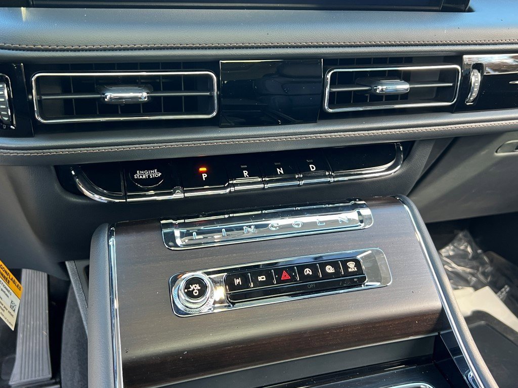 New 2026 Lincoln Aviator Reserve w/ Luxury Package image 20