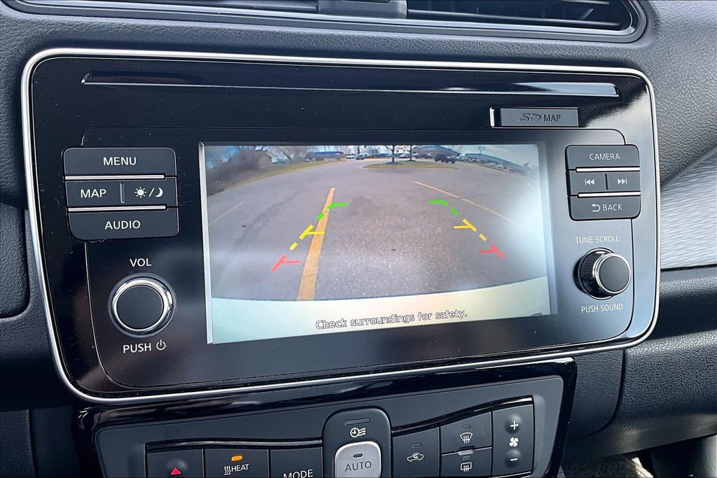 Used 2019 Nissan Leaf SV w/ SV Technology Package image 21