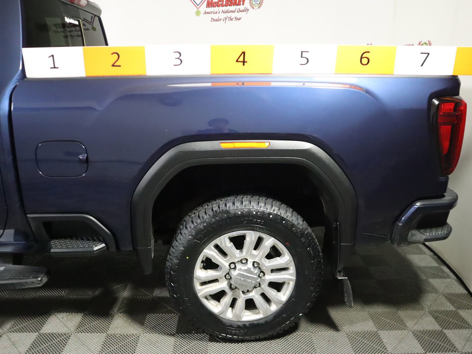 Used 2023 GMC Sierra 2500 Denali image 17