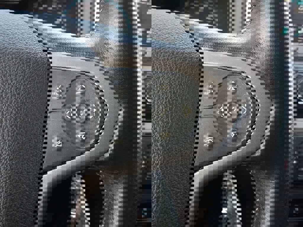 Used 2017 Chevrolet Colorado Z71 image 20