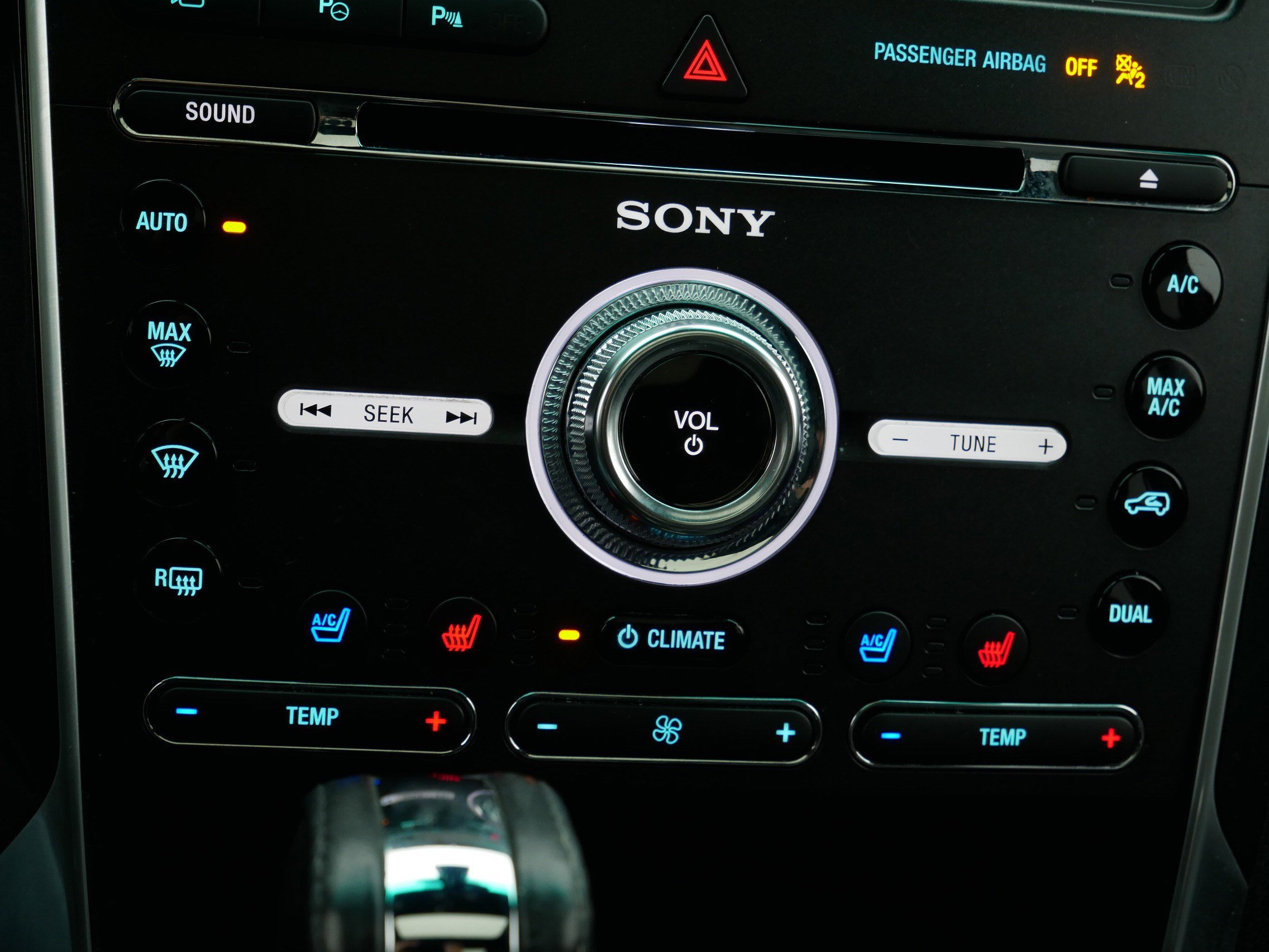 Used 2016 Ford Explorer Limited w/ Equipment Group 301A image 25