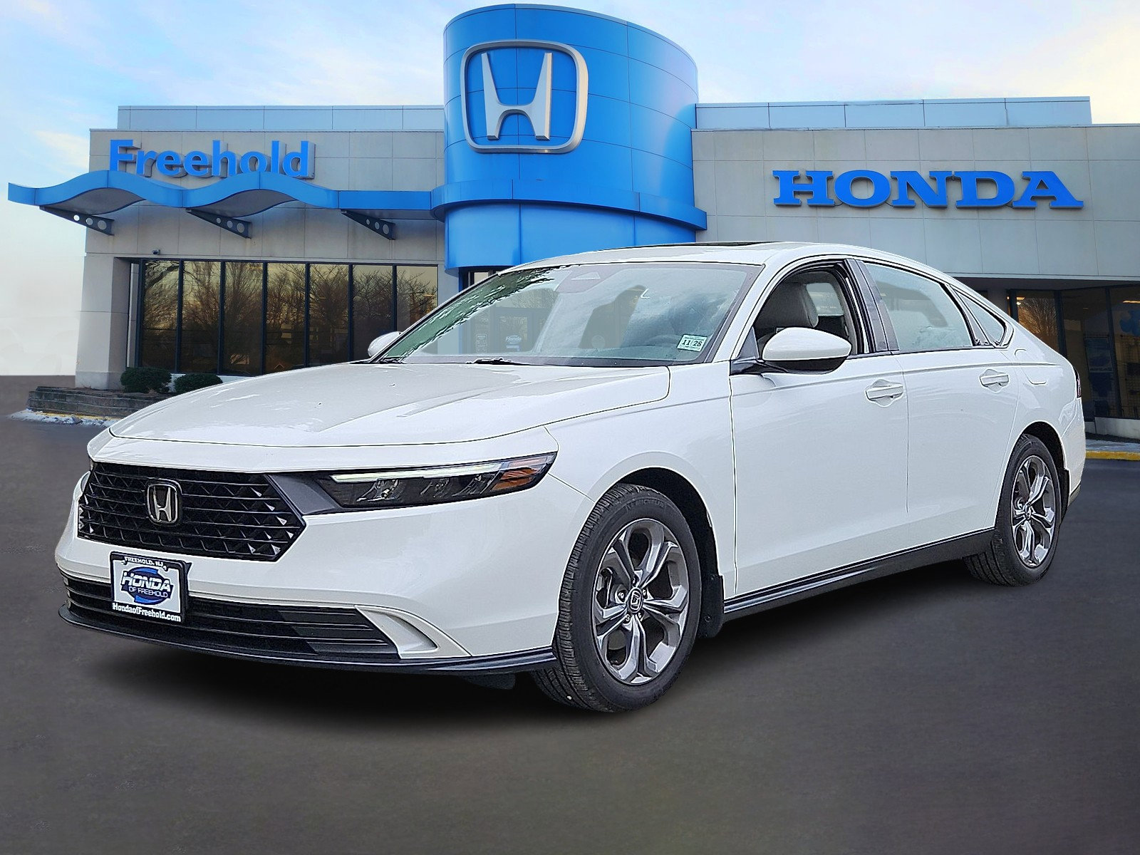 Used 2024 Honda Accord EX image 3