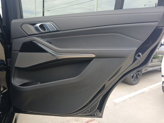 New 2027 BMW X7 xDrive40i AWD/4WD image 11