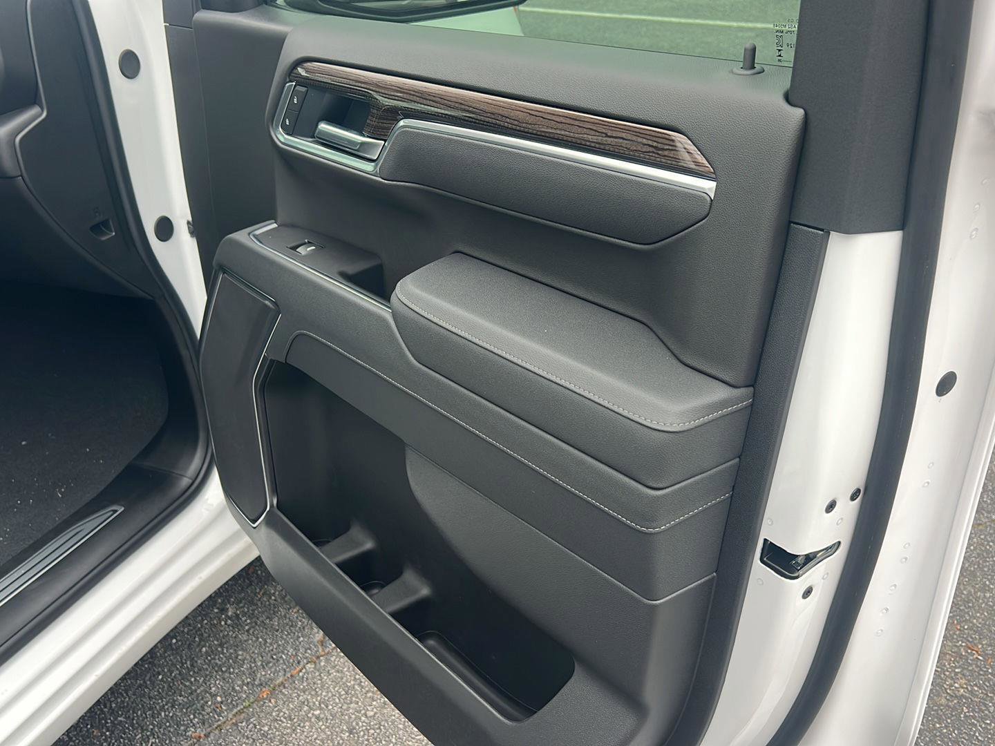 New 2026 Chevrolet Silverado 1500 LT w/ All Star Edition Plus image 14