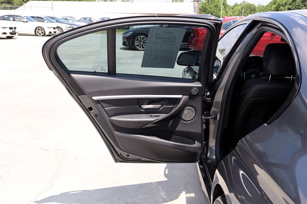 Used 2018 BMW 340i Sedan RWD image 38