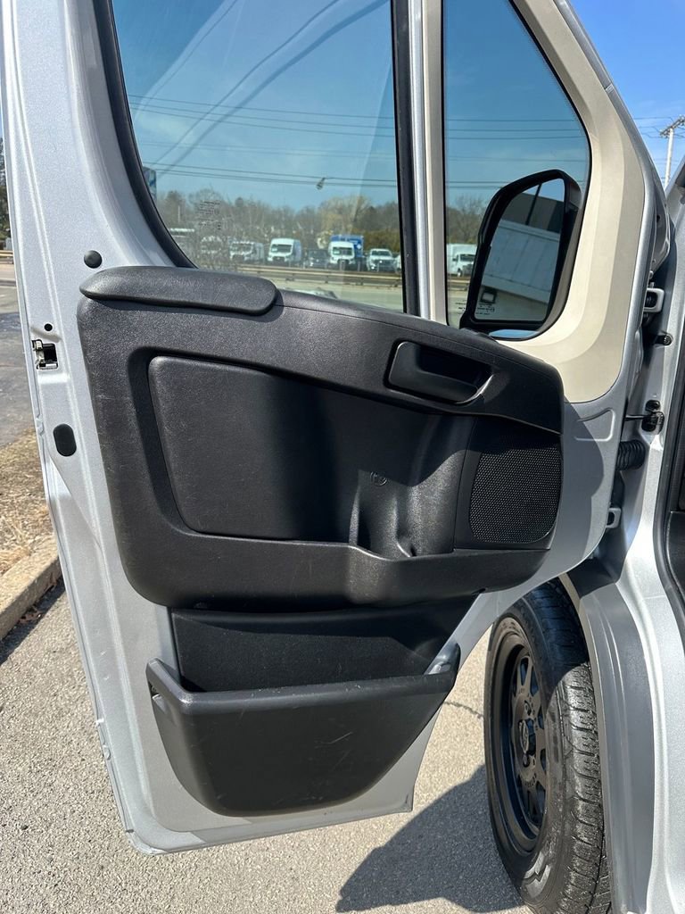 Used 2017 RAM ProMaster 1500 w/ Interior Convenience Group image 8