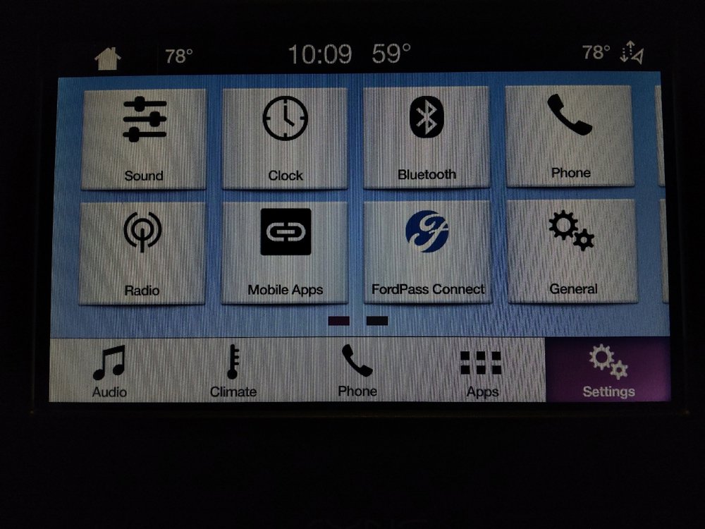 Used 2019 Ford Fusion SE FWD image 25