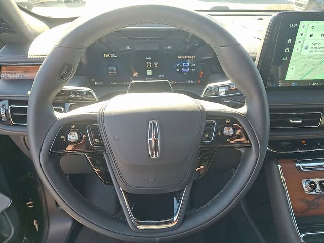 New 2025 Lincoln Aviator Black Label AWD/4WD image 9