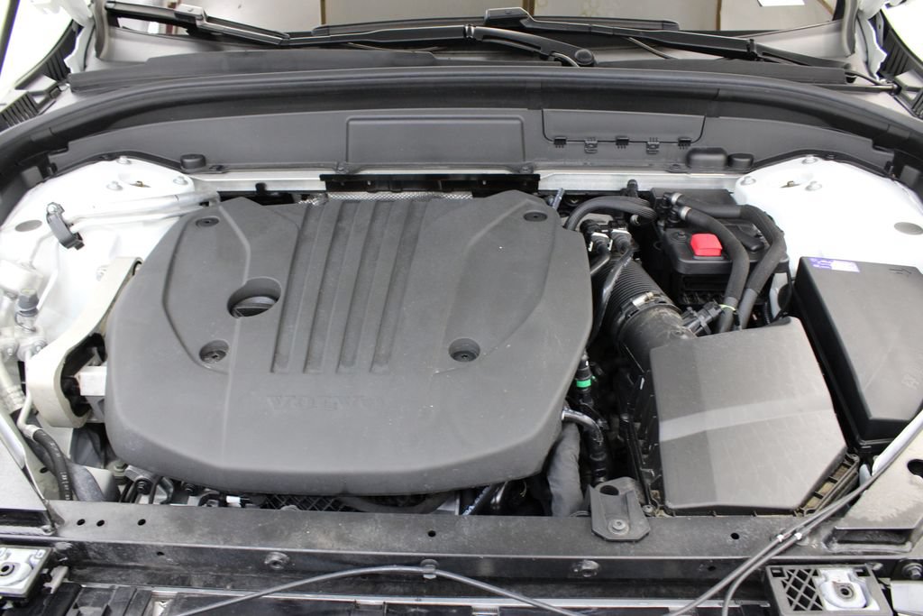 Used 2024 Volvo XC60 B5 Plus w/ Protection Package Premier AWD/4WD image 35